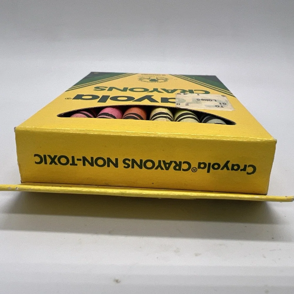 Vintage‎ 1988 Crayola Crayons 16 CT Binney & Smith Different Brilliant Colors